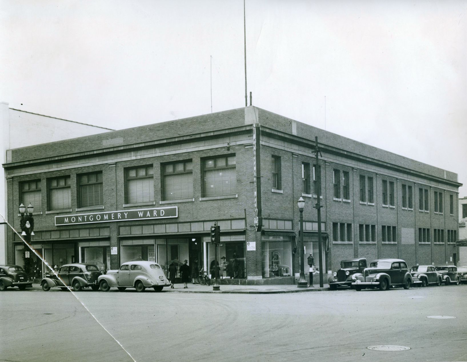 Undated -- Montgomery Ward